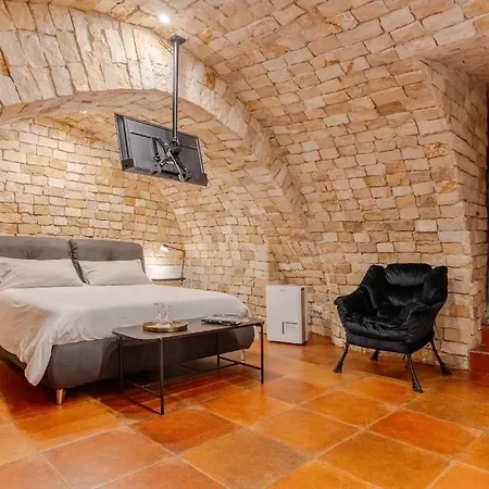 Vecchia R Bari